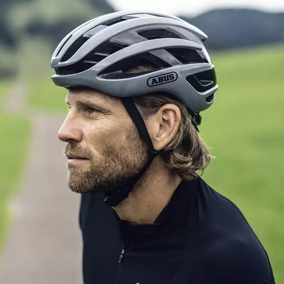 Casco Abus AirBreaker Bianco Rosso 7 Casco Abus AirBreaker Bianco Rosso - immagine 5