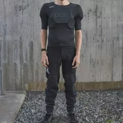 Pettorina Di Protezione POC Oseus VPD Nero Traffico -Vendite Biciclette MTB pc 20388 1002 003